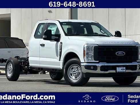 New 2026 Ford F250 XL w/ XL Chrome Package RWD image 1