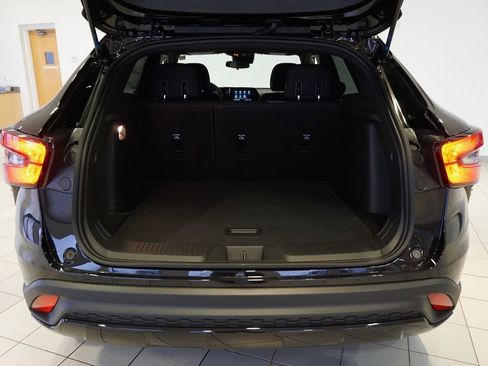 New 2026 Chevrolet Trax RS image 23