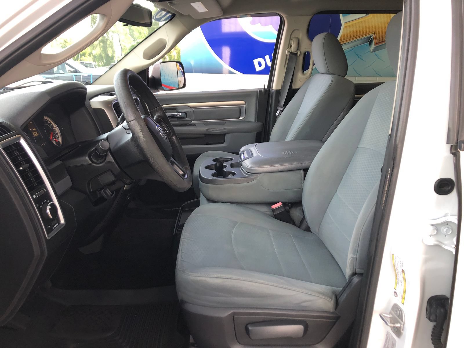 Used 2016 RAM 2500 SLT AWD/4WD image 17