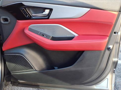 Used 2023 Acura MDX A-Spec image 9