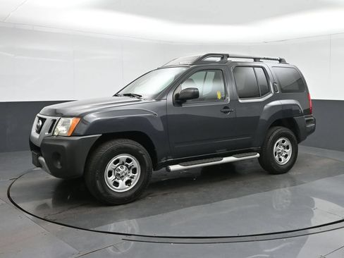 Used 2010 Nissan Xterra X AWD/4WD image 3