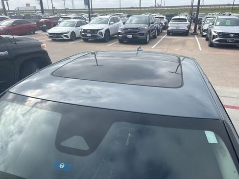 Used 2024 Volvo S60 B5 Plus image 11