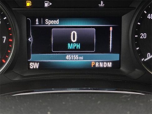 Used 2021 Buick Encore Preferred w/ Safety Package image 16