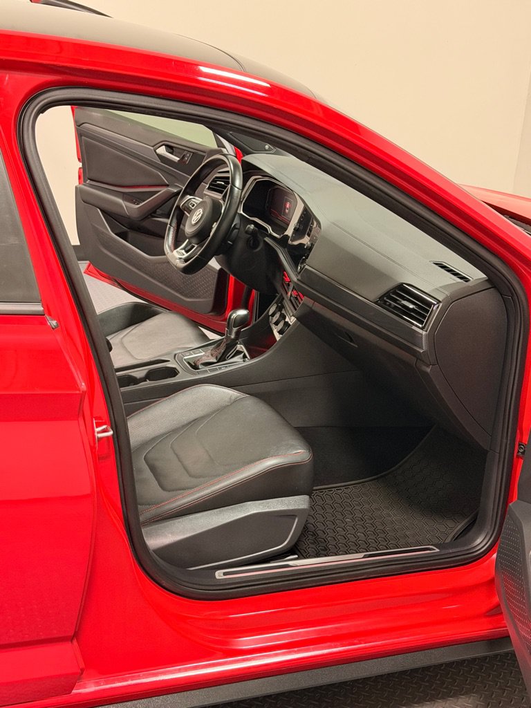 Used 2019 Volkswagen Jetta GLI FWD image 12