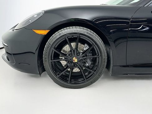 Used 2024 Porsche 718 Boxster RWD image 17