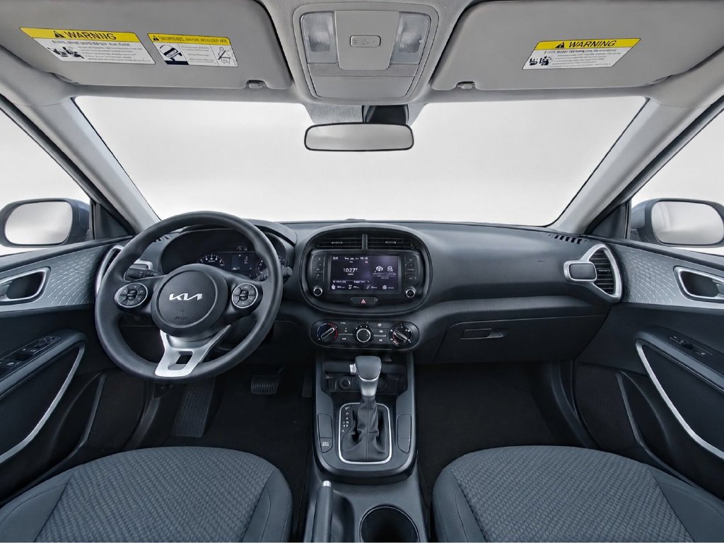 Used 2022 Kia Soul LX w/ Technology Package FWD image 16
