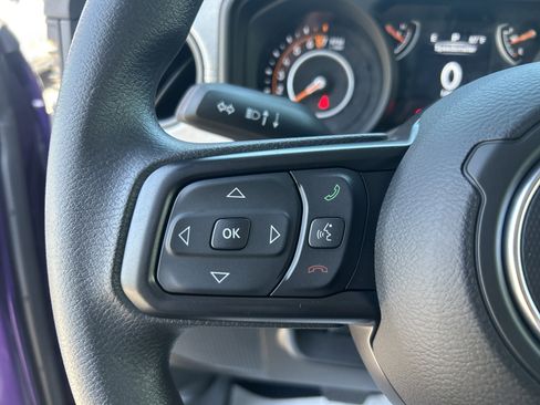 New 2026 Jeep Gladiator Sport AWD/4WD image 15