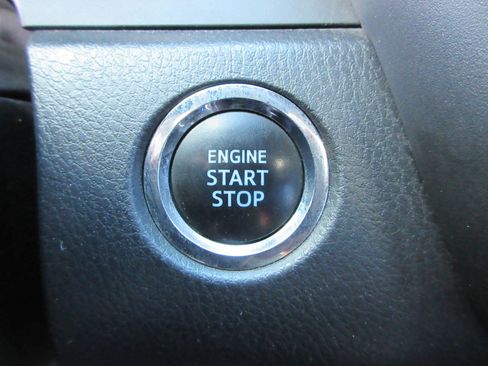 Used 2019 Toyota Camry XSE w/ Driver Assist Package FWD image 37