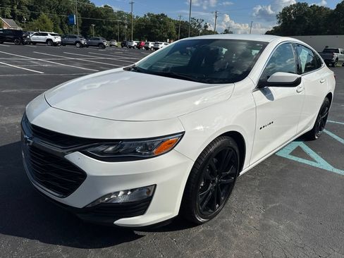 Used 2025 Chevrolet Malibu LT w/ Sport Edition FWD image 4