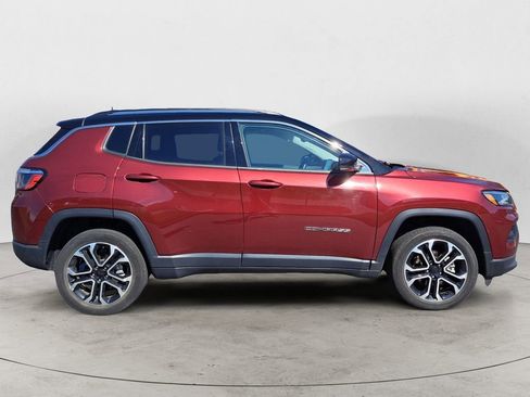 Used 2022 Jeep Compass Limited image 2