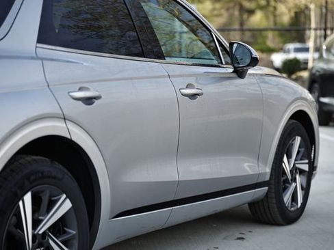 New 2026 Genesis GV70 3.5T Sport Advanced AWD/4WD image 8