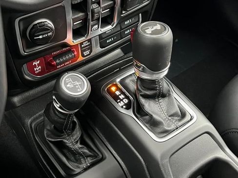 New 2026 Jeep Wrangler Unlimited Rubicon 392 w/ Quick Order Package 27X Moab AWD/4WD image 40