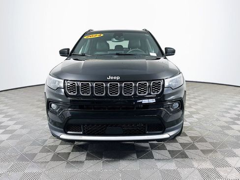 Used 2024 Jeep Compass Limited image 4