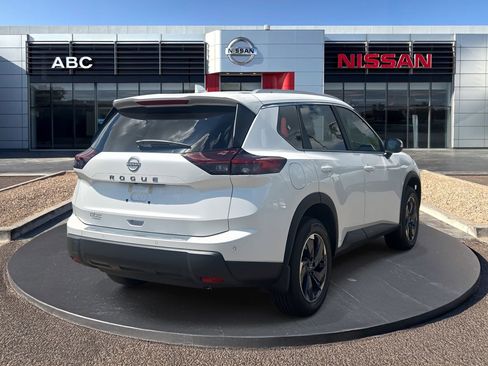 New 2026 Nissan Rogue SV w/ Cold Weather Package FWD image 5