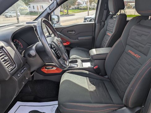 Used 2024 Nissan Frontier PRO-4X w/ Technology Package image 9