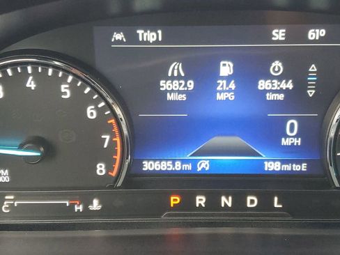 Used 2023 Ford Explorer XLT w/ Equipment Group 202A image 16