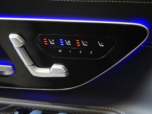 Certified 2022 Mercedes-Benz SL 63 AMG 4MATIC image 33