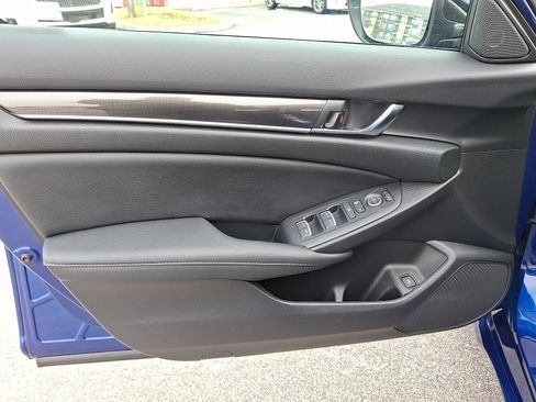 Used 2022 Honda Accord Sport image 14
