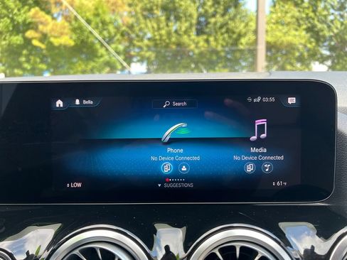 Used 2023 Mercedes-Benz GLA 250 w/ Premium Package image 20