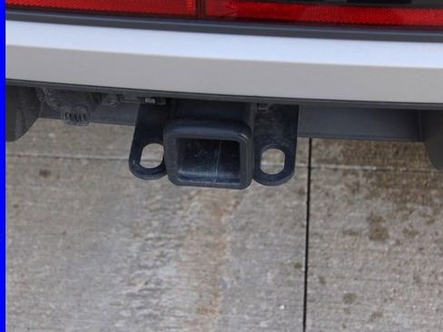 Used 2025 Volkswagen Atlas Peak Edition SE image 9