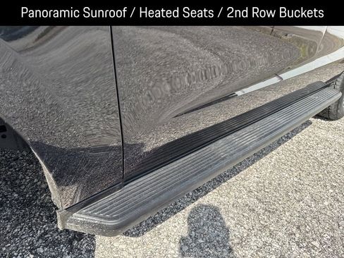 Used 2025 Ford Expedition Active AWD/4WD image 6