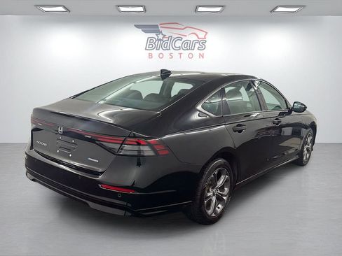 Used 2023 Honda Accord EX-L image 4