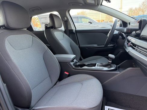 New 2025 Kia K4 LX image 14