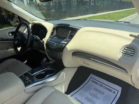 Used 2019 INFINITI QX60 Luxe w/ Essential Package FWD image 17