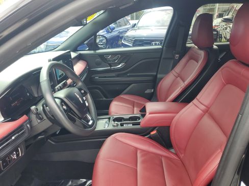 Used 2023 Lincoln Corsair Reserve w/ Jet Appearance Package image 16