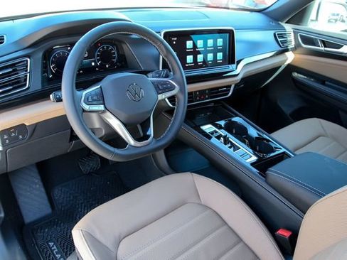New 2026 Volkswagen Atlas Cross Sport SEL image 9