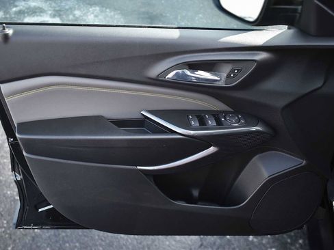 New 2026 Chevrolet Trax ACTIV w/ Sunroof Package image 25