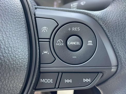 Used 2026 Toyota Corolla Cross L FWD image 19