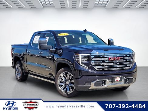 Used 2025 GMC Sierra 1500 Denali w/ Denali Reserve Package AWD/4WD image 1
