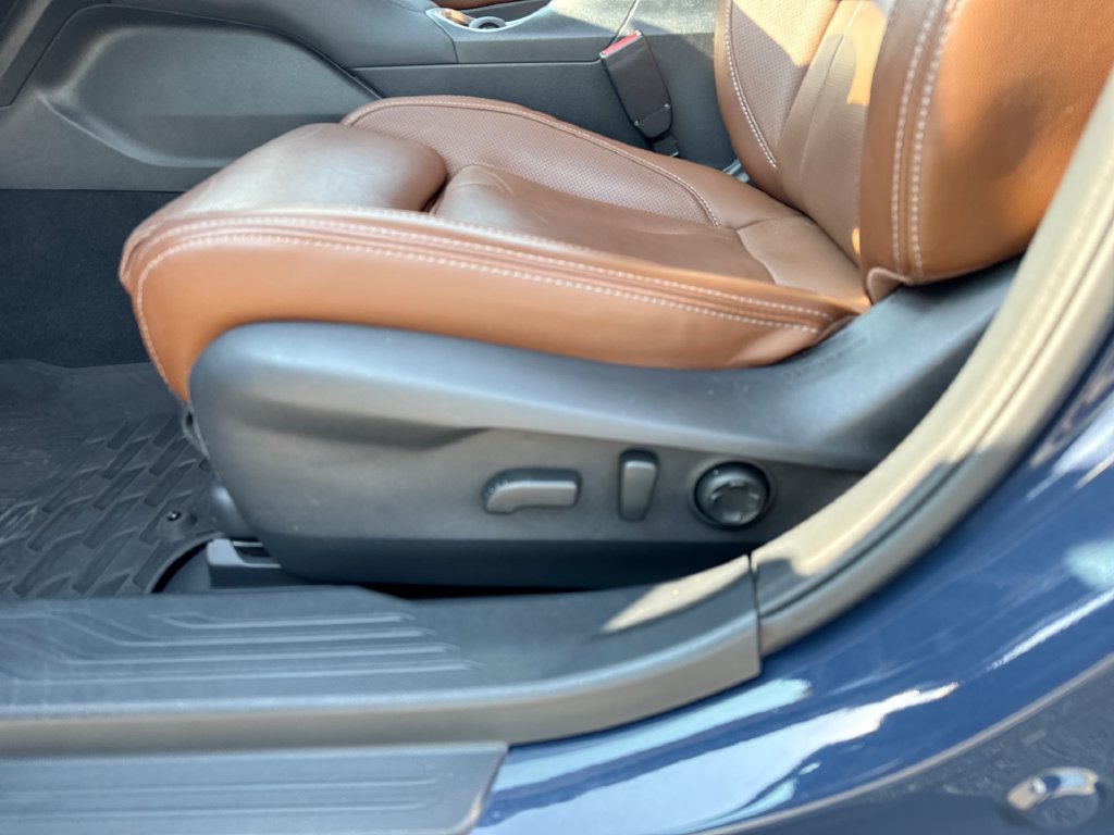 Used 2023 Subaru Outback Touring AWD/4WD image 15