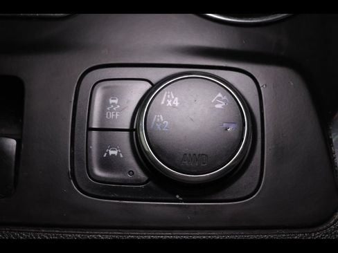 Used 2021 Chevrolet Traverse High Country AWD/4WD image 31