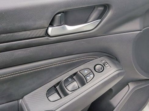 Used 2020 Nissan Altima 2.5 S w/ Driver Assist Package FWD image 13