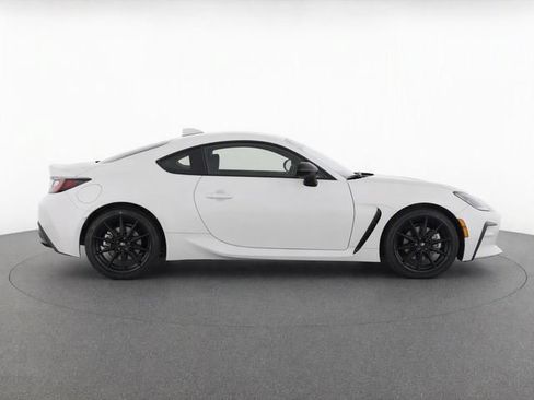 Used 2024 Toyota GR86 Premium RWD image 4