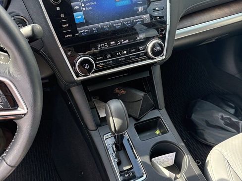 Used 2018 Subaru Outback 3.6R Limited image 3