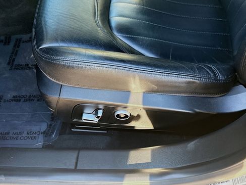 Used 2021 Maserati Quattroporte S image 19