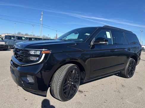 New 2026 Ford Expedition Platinum image 34