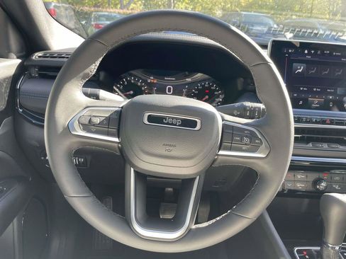 New 2026 Jeep Compass Latitude image 34