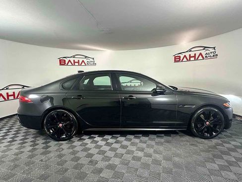 Used 2022 Jaguar XF R-Dynamic SE image 9