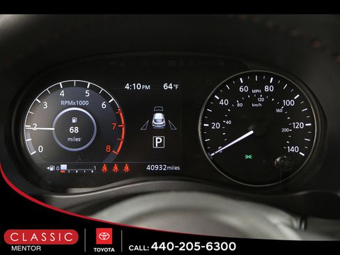Used 2024 Nissan Kicks SR w/ Exterior Package FWD image 8