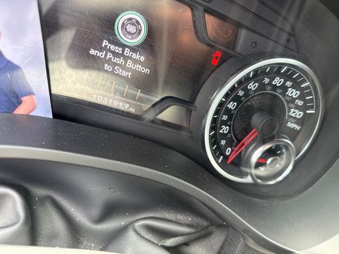 Used 2024 RAM 1500 Laramie RWD image 6