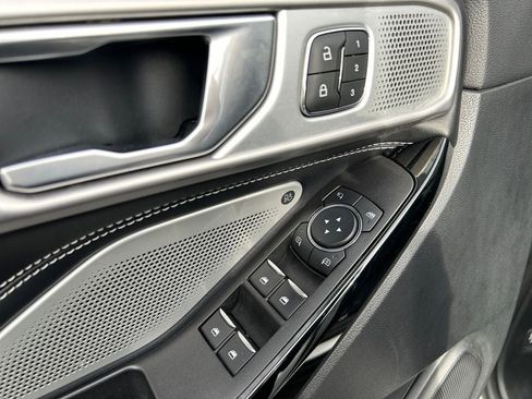 Used 2022 Ford Explorer ST w/ ST Street Pack AWD/4WD image 23