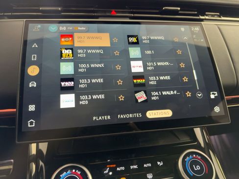 Used 2023 Land Rover Range Rover Sport SE Dynamic image 20