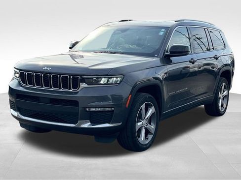 Used 2022 Jeep Grand Cherokee L Limited image 3