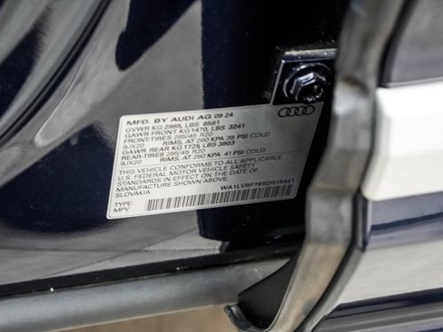 Used 2025 Audi Q7 3.0T Premium Plus AWD/4WD image 44