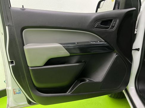 Used 2019 Chevrolet Colorado W/T w/ WT Convenience Package AWD/4WD image 15