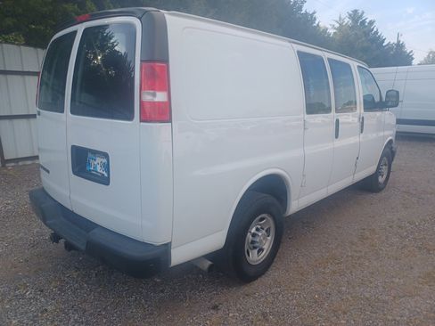 Used 2020 Chevrolet Express 2500 2500 Cargo w/ Driver Convenience Package image 5